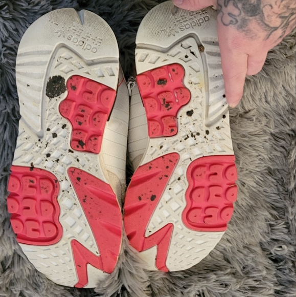 Shoes - Picture 2 of 8